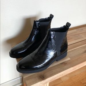 Luca Grossi Patent Leather Combat Boots